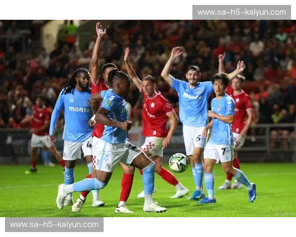 EPL首发：掌握英超开场瞬间，成为赛场第一眼的预言家